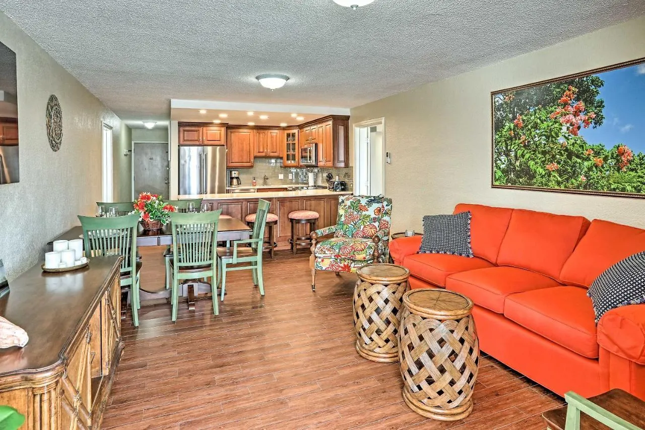 הקונטקטים של Elysian Resort Condo With 3 Balconies And Amenities!